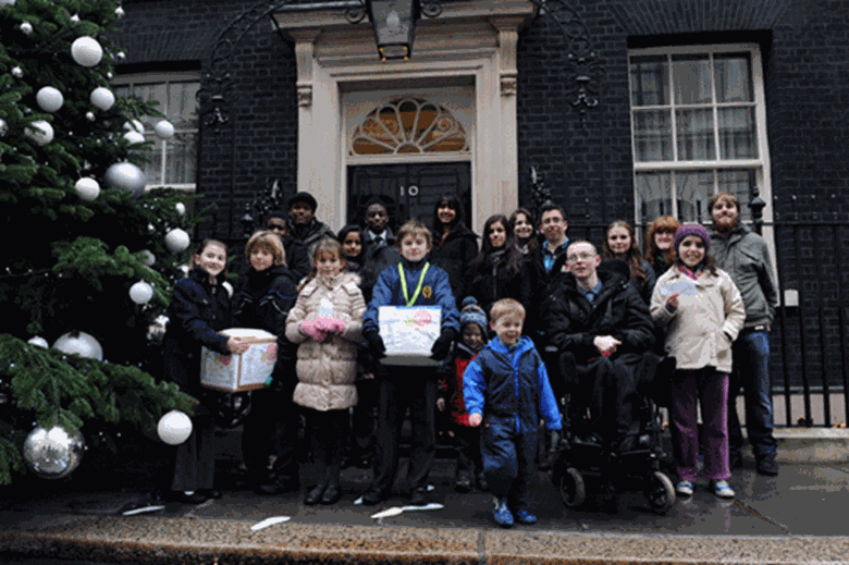 Children delivering messages to Number 10. Image: Clare Struthers/Right Year For Children