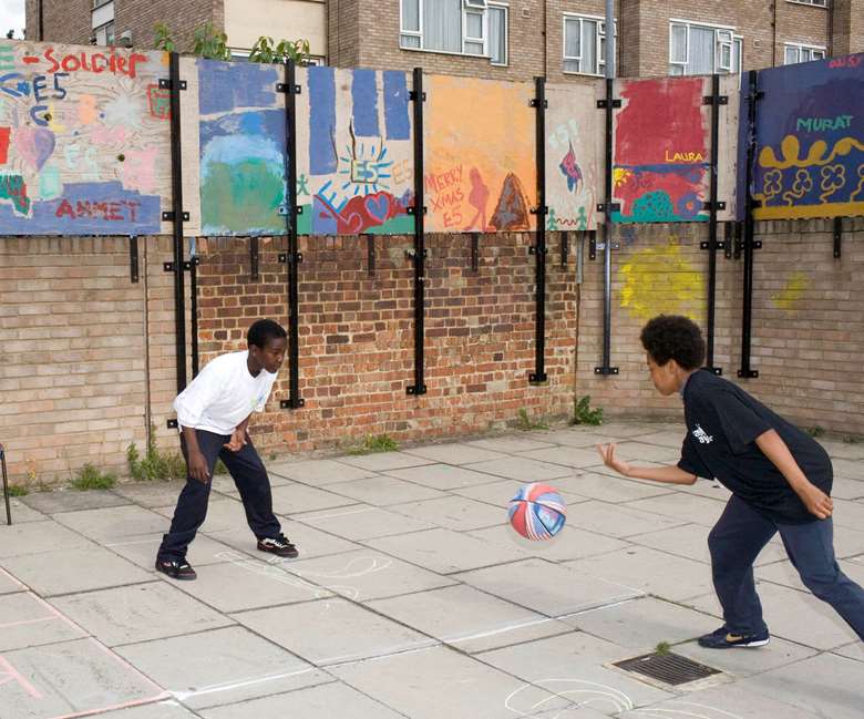 Councils in London are trying to limit the impact of cuts to play services. Image Becky Nixon