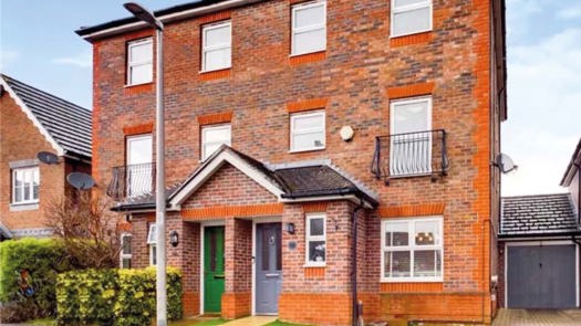 The partnership offers young people homes that have the right clinical support