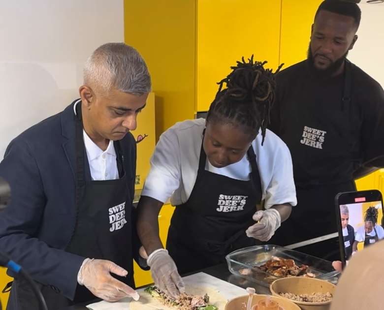 Sadiq Khan takes part in a catering workshop delivered by Sweet Dee’s Jerk at the funding launch. Picture: CYP Now/Mankirat Kaur