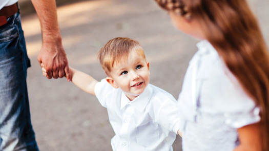 The current contract will pay for a business consultant to support the set up of foster care hubs. Picture: Davit85/Adobe Stock