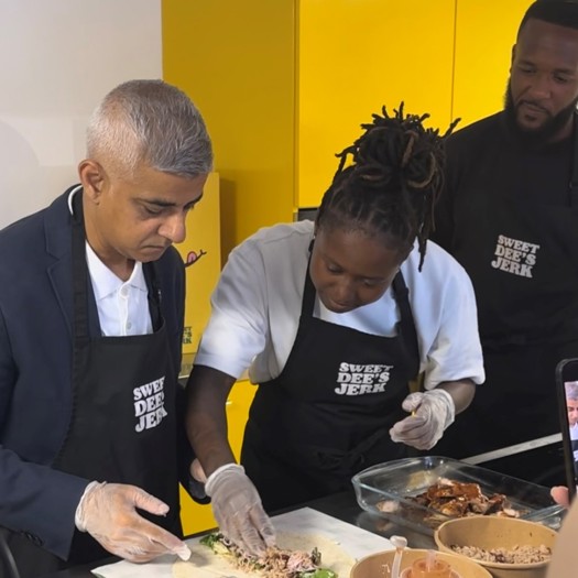 Sadiq Khan takes part in a catering workshop delivered by Sweet Dee’s Jerk at the funding launch. Picture: CYP Now/Mankirat Kaur