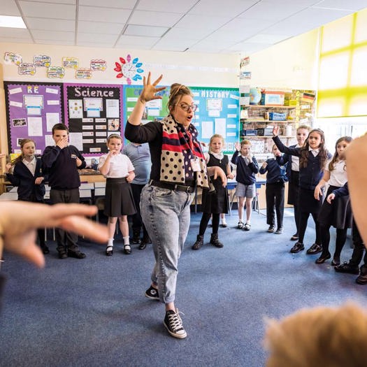 Trained actors, artists and musicians deliver weekly sessions that help children explore emotions through drama and music